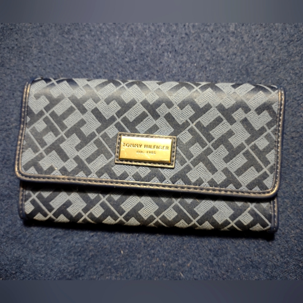 Tommy Hilfiger blue logo Jacquard wallet